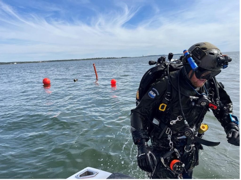 Kevin M. returns after locating the U-boat via shot line. Photo: Brett S.